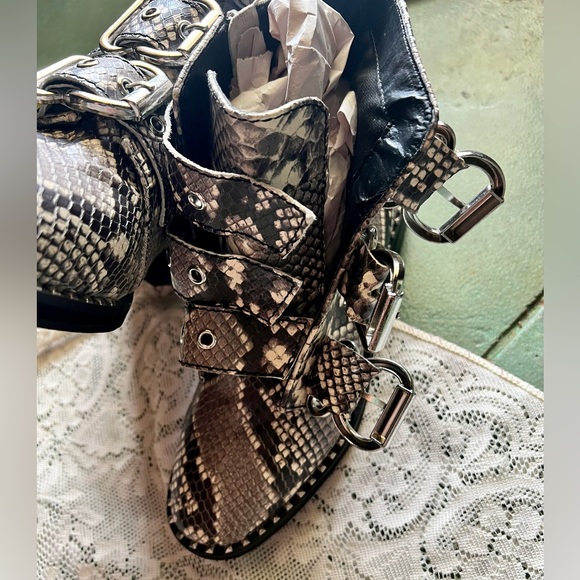 Steve Madden :: Recharge Natural Snake Leather Bootie - Picture 9 of 10
